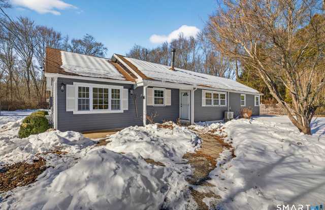 5 Stoneleigh Knolls photos photos