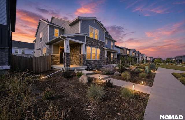 Spacious 3BR House in Aurora Gallery 1