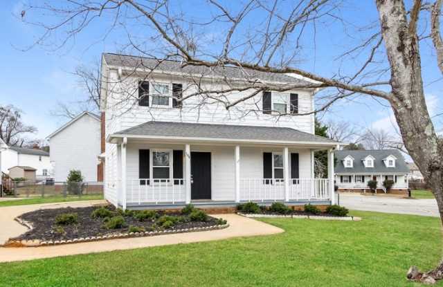 105 Oakcreek Drive - 105 Oakcreek Drive, Easley, SC 29642 105 Oakcreek Drive - 105 Oakcreek Drive, Easley, SC 29642