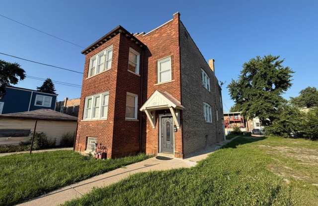 223 N Laporte Avenue Gallery 2