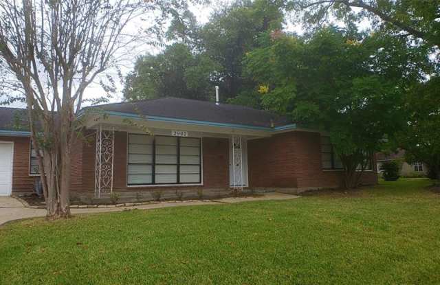 2902 Broadmead Drive - 2902 Broadmead Drive, Houston, TX 77025