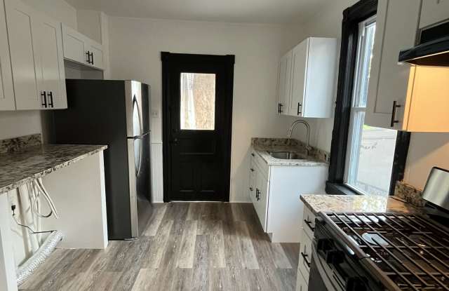 726 Sassafras Street photos photos