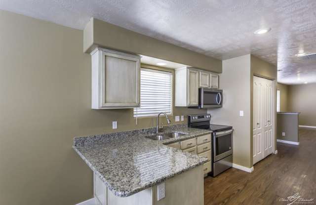 2930 E 450 N Unit F44 Gallery 4