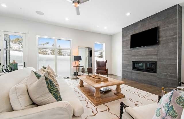 4110 West Sierra Drive Gallery 3
