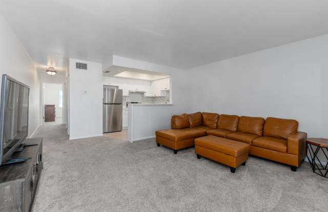 680 71st Ave N - 680 71st Avenue North, St. Petersburg, FL 33702