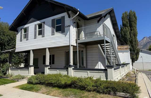 1309 E HIDDEN Ct S Gallery 1