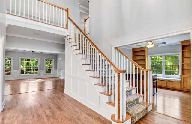 Large, beautiful home in Oconee! Gallery 4