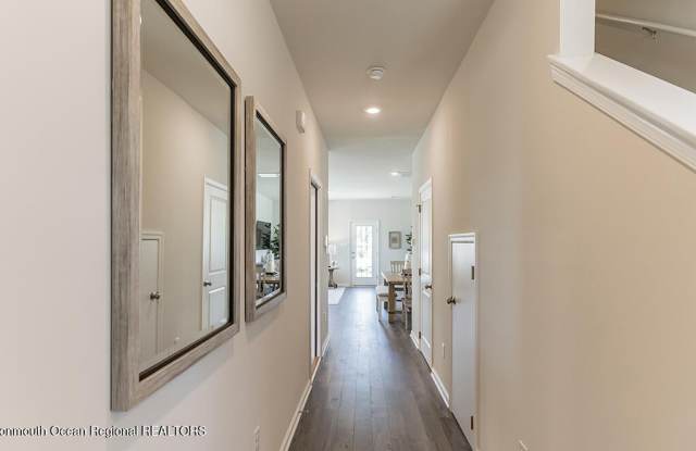 54 Peregrine Way photos photos