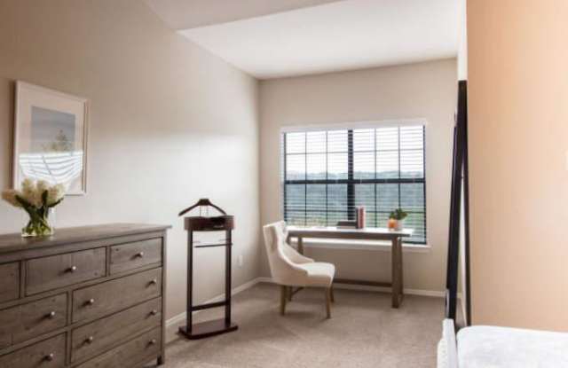 5281 Old Spicewood Springs Rd photos photos
