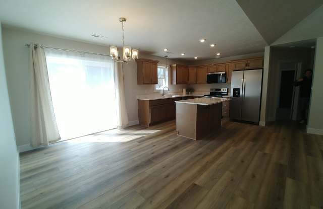 1421 West Todd Lane photos photos