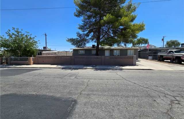2732 BERG Street photos photos