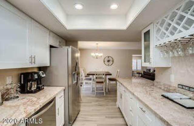 9609 E CEDARWOOD Drive Gallery 3