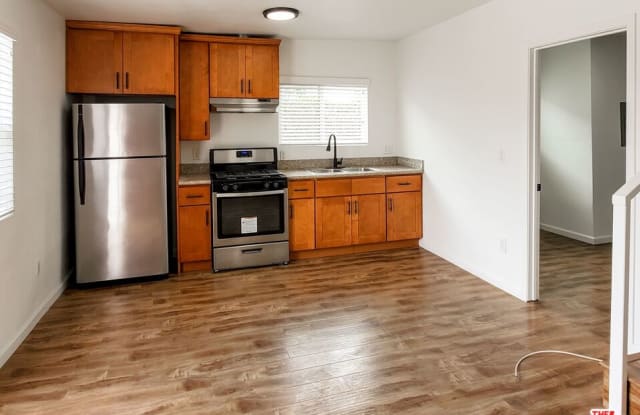 1722 S New England St - 1722 South New England Street, Los Angeles, CA 90006
