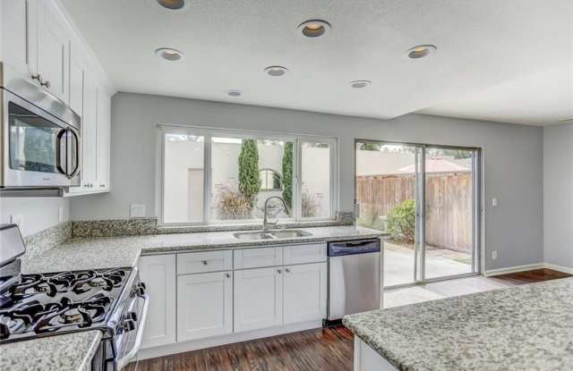 2650 Vista Del Oro Gallery 3