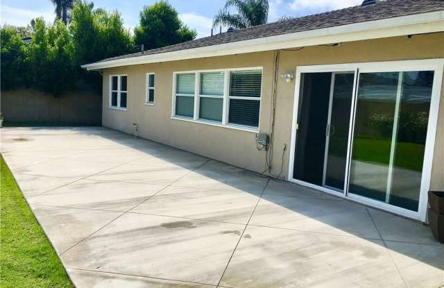 6151 Dundee Drive Gallery 3