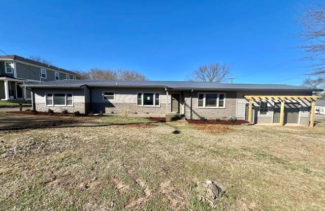 Remodeled Single Level 3 Bed, 2 Bath Home w/ 1 Car Garage photos photos