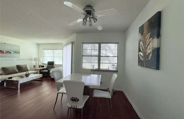 1300 SW 125th Ave photos photos