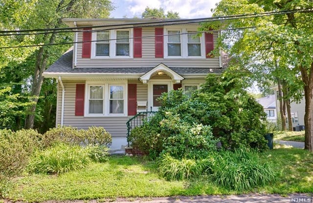 19 Julia Street - 19 Julia Street, Closter, NJ 07624