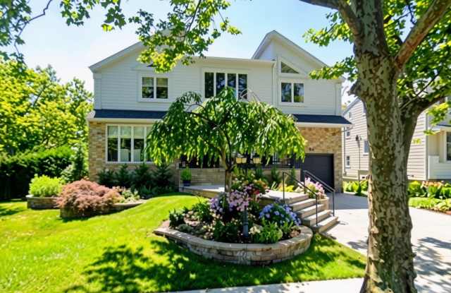 541 Cedarwood Drive photos photos 541 Cedarwood Drive photos photos