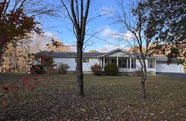 Three Bedroom Countryside Home in Corbin, KY - 752 McKeehan Crossing Road, Whitley County, KY 40701