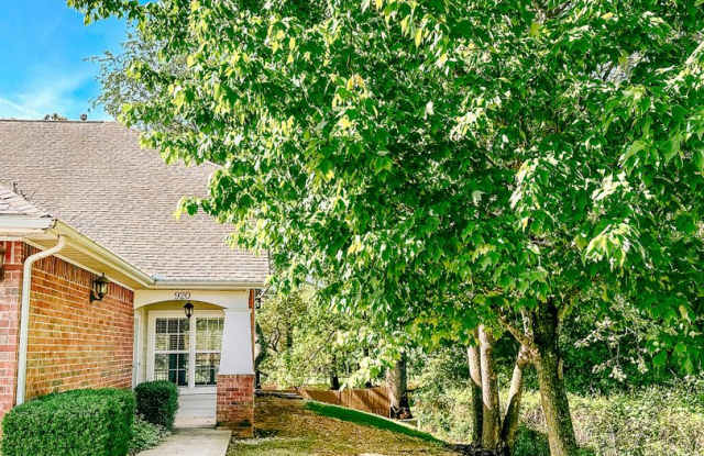 Beautiful Townhome in the heart of Rogers photos photos