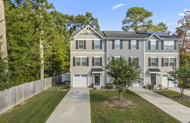 95 Manilla Circle - 95 Manilla Circle, Hampton, VA 23663 95 Manilla Circle - 95 Manilla Circle, Hampton, VA 23663