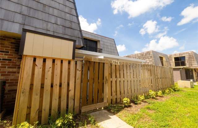 2947 POPLAR Avenue Gallery 2