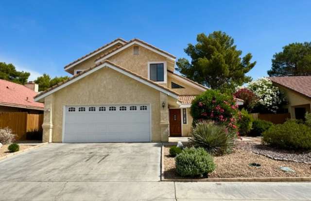 Please contact Vaughn Realty to set up an appointment, 760-446-6561 photos photos