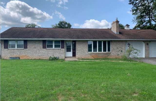 Spacious 3-Bedroom with Partially Finished Basement - 2355 Wayne Road, Franklin County, PA 17202
