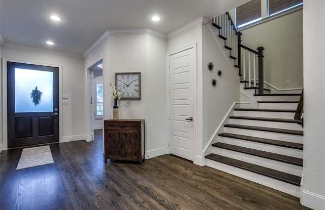 8315 Midway Road Gallery 4