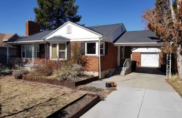 4 Bed/2 Bath Home Bath in Millcreek photos photos