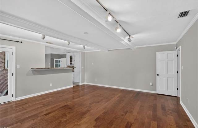 1905 Mariner Court Gallery 4