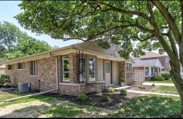 473 Highview Avenue photos photos