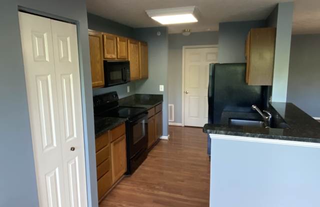 5600 Avonshire Place Gallery 4