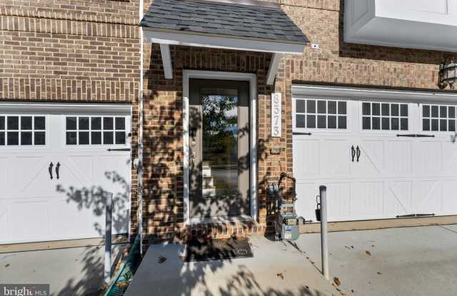 8373 MEADOWOOD Drive Gallery 3