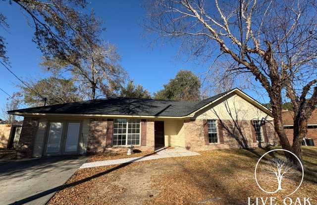 SPRING MOVE-IN SPECIAL AND RATE DROP ALERT (was $1990/month)! - 579 Joseph Martin Road, Hinesville, GA 31313