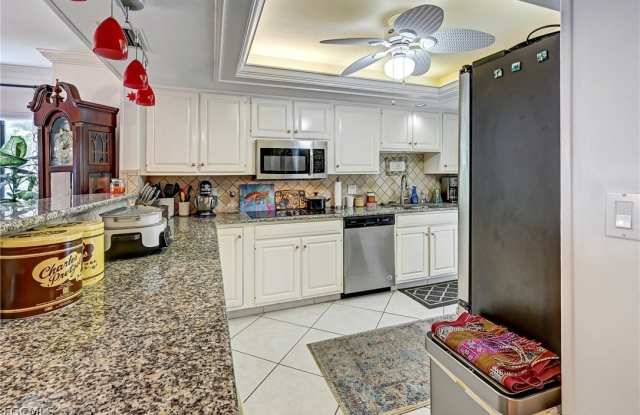 4821 S Landings Drive unit: 106 photos photos