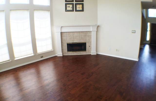 9204 Cedardale Dr Gallery 3