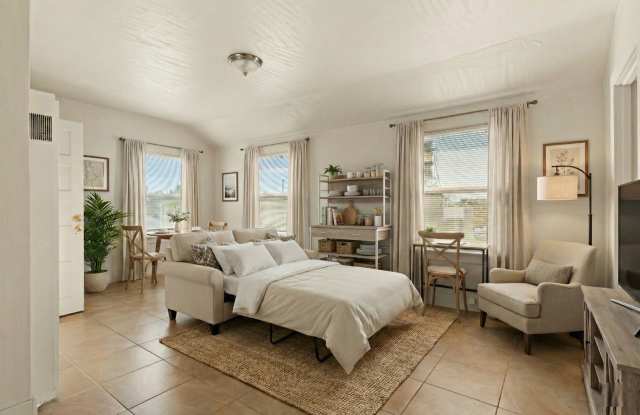 Utilities Included! Bright 2nd Floor Studio in Mosswood Vintage Building photos photos Utilities Included! Bright 2nd Floor Studio in Mosswood Vintage Building photos photos