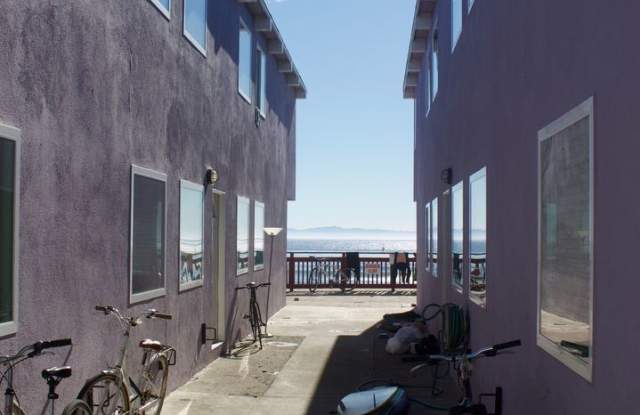 6743 Del Playa Gallery 4