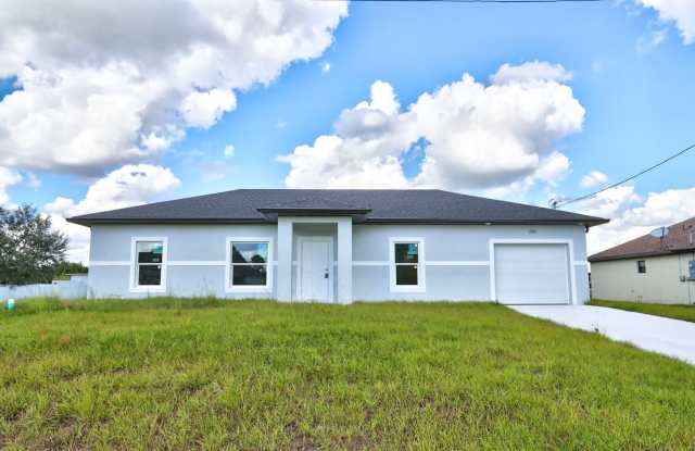 BRAND NEW 3/2/1-SAVANNAH MODEL-GREAT SW LEHIGH LOCATION - 2502 30th Street Southwest, Lehigh Acres, FL 33976