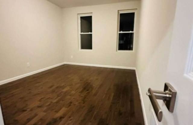 908 Chandler Ave Apt 2 Gallery 4