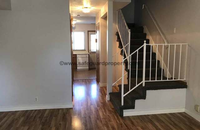 Charming 2 Bedroom  Townhome in Taylorsville Gallery 4