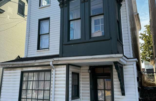 204 E. Martin Street - 3 Gallery 1