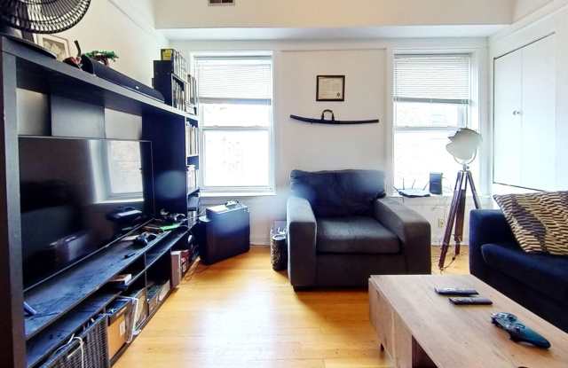 Second Floor Sheridan Park One Bedroom photos photos