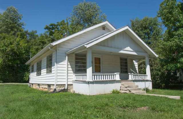 3 bedroom, 1 bath Home: Available August 2026! photos photos