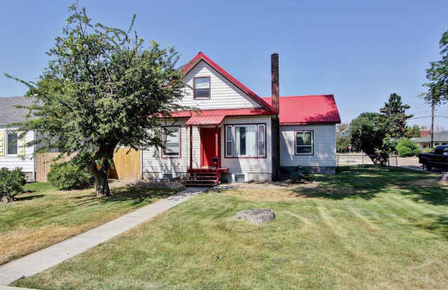 Charming Home in Caldwell photos photos