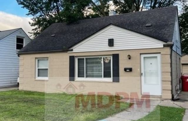 22763 Almond Ave - 22763 Almond Avenue, Eastpointe, MI 48021
