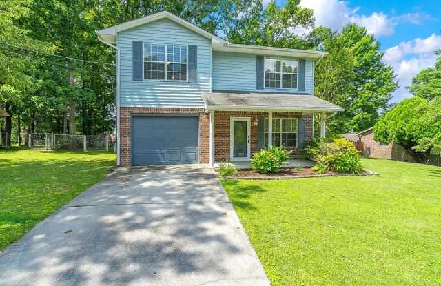 3 Bedroom Home in North Knoxville | Fenced Yard | 1-Car Garage | Available Now photos photos 3 Bedroom Home in North Knoxville | Fenced Yard | 1-Car Garage | Available Now photos photos