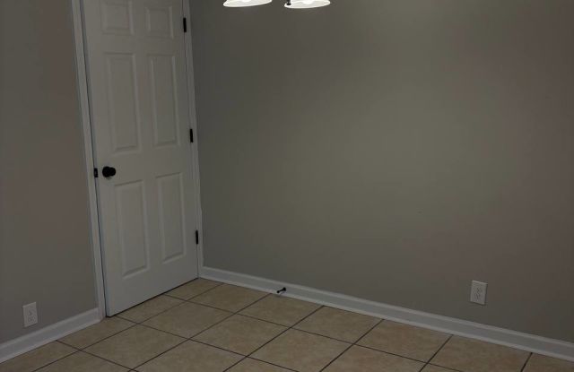 416 Wedgewood Dr. Gallery 4